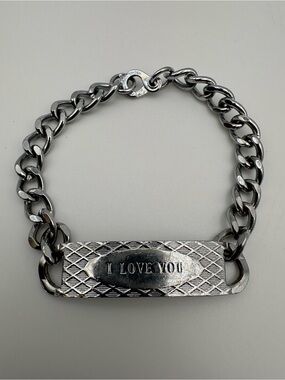 Silver tone ‘I LOVE YOU' Engraved Chain Bracelet